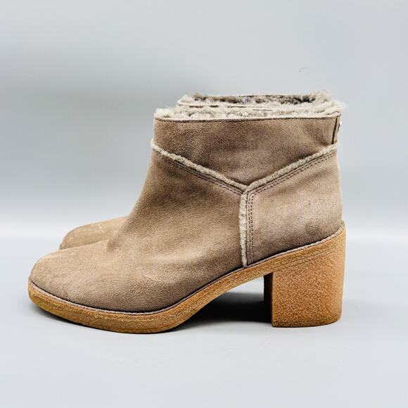 UGG Boots Women 9.5 Brown Suede Shearling Lined Ankle Block Heel Booties Comfort - Picture 5 of 11